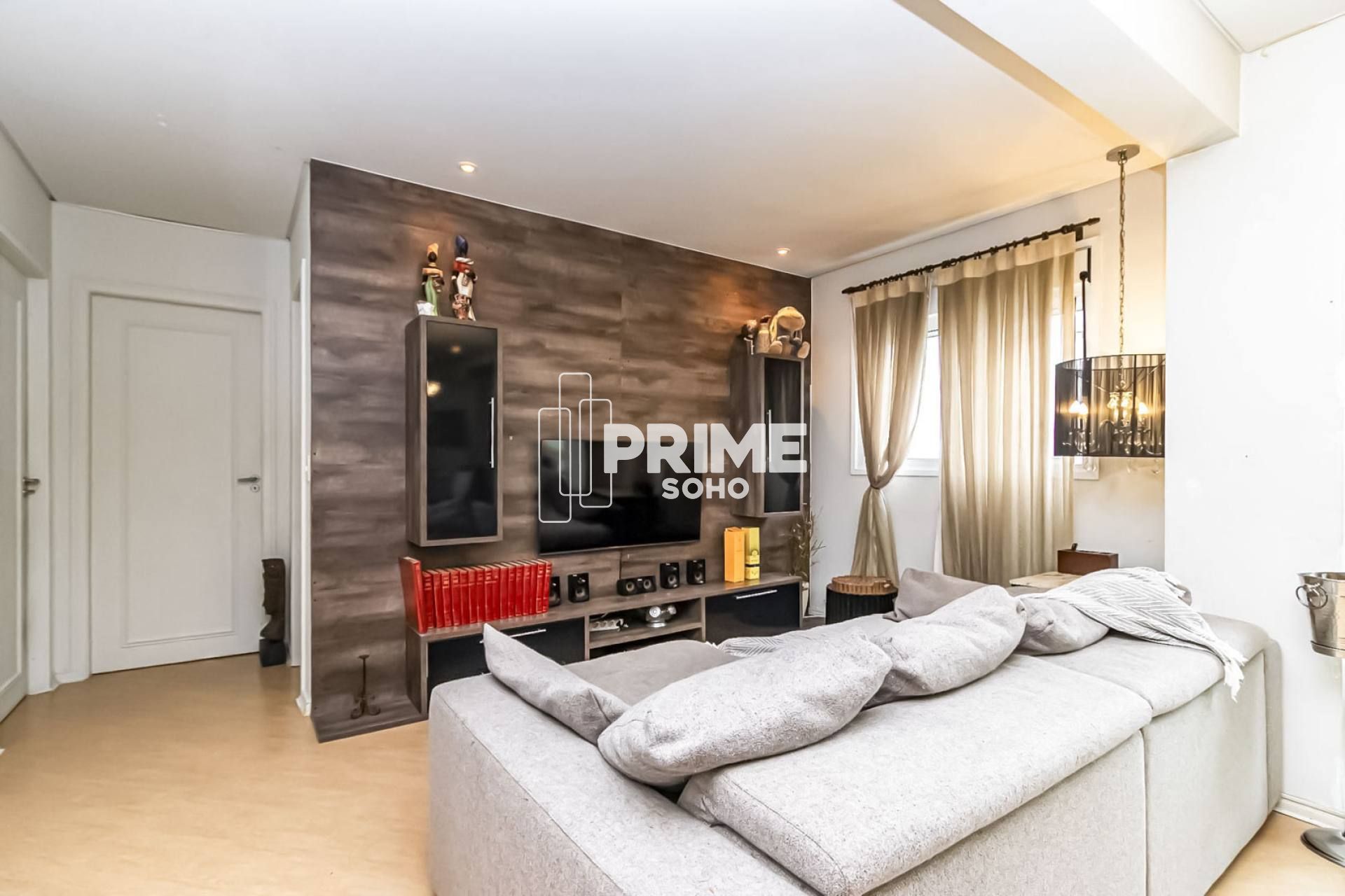 Apartamento Semi-Mobiliado no Ecoville