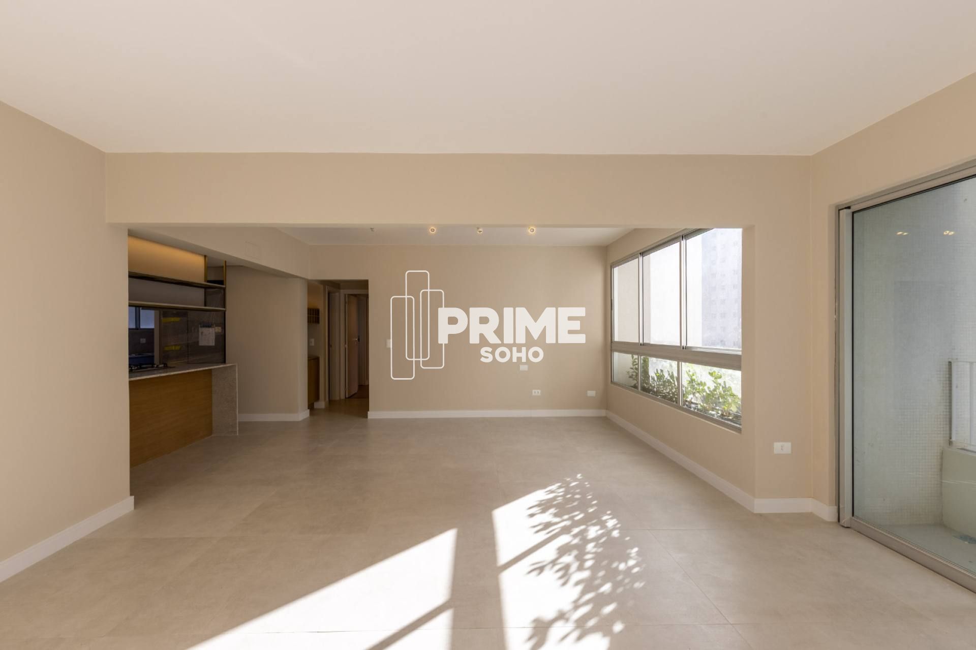 APARTAMENTO TOTALMENTE REFORMADO NO BATEL - 3 QUARTOS - SUÍTE - ANDAR ALTO