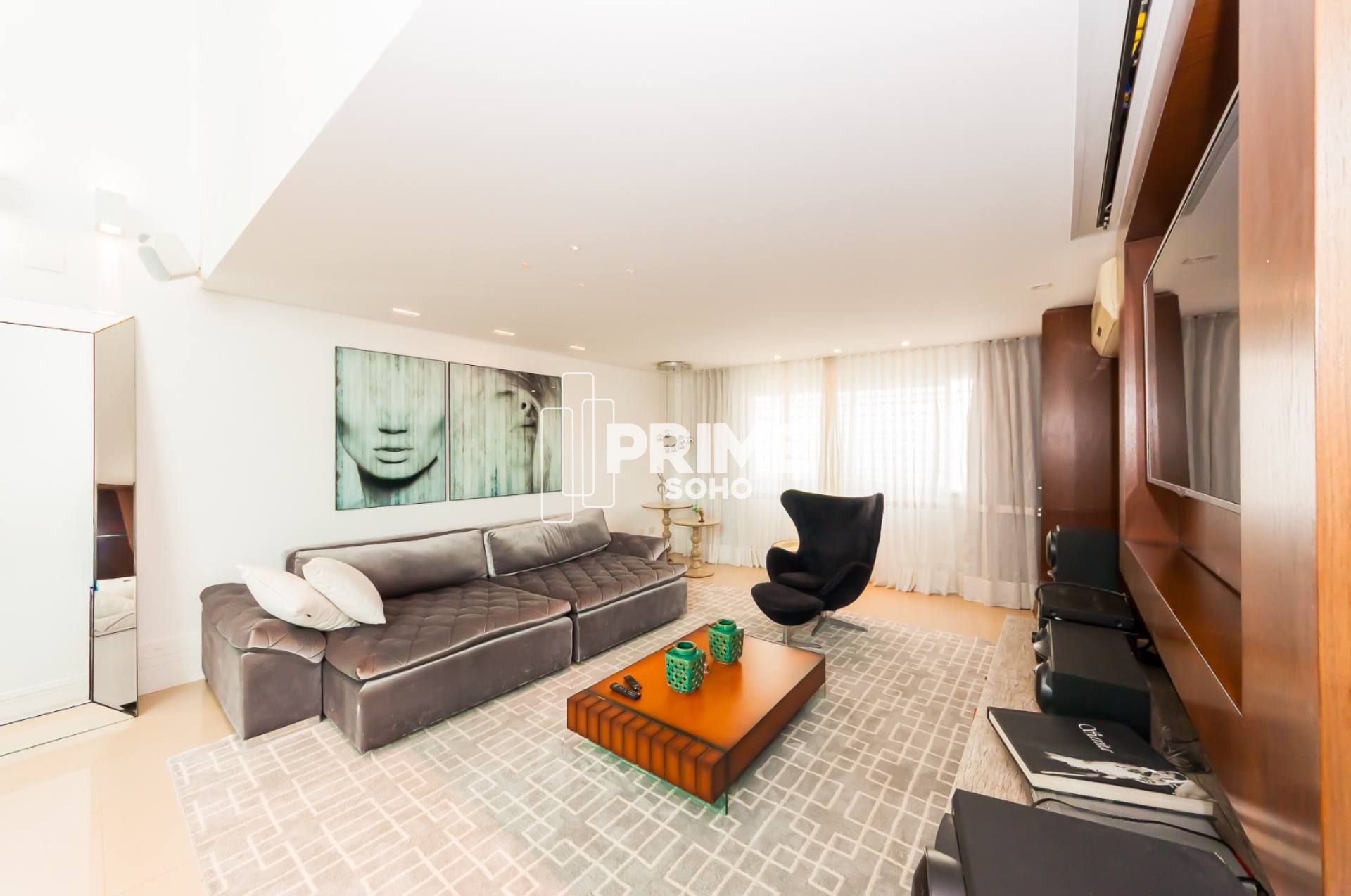 CASA Á VENDA EM CONDOMÍNIO COM 5 QUARTOS, 476M², 4 VAGAS NO CAMPO COMPRIDO