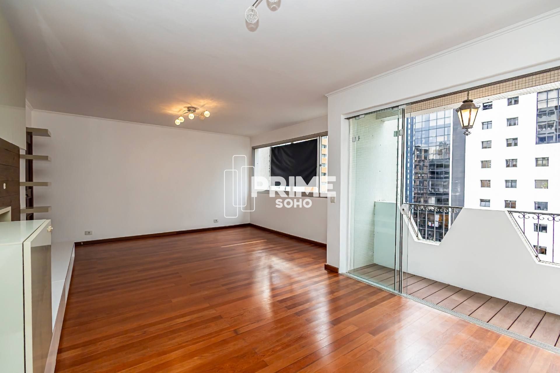 APARTAMENTO Á VENDA COM 3 QUARTOS, 140M², 1 VAGA NO BATEL