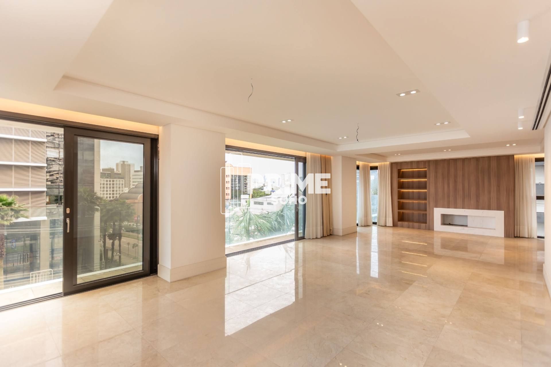APARTAMENTO À VENDA COM 4 QUARTOS, 263M², 3 VAGAS NO BATEL