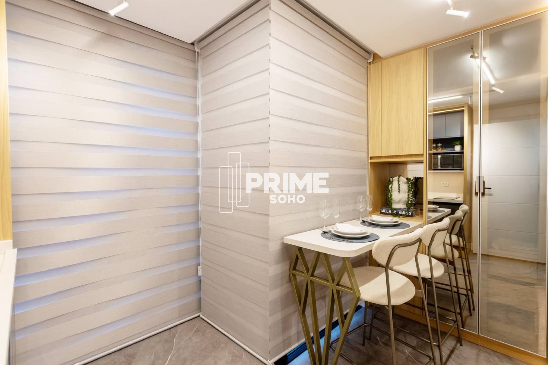 STUDIO À VENDA COM 19M² NO BATEL