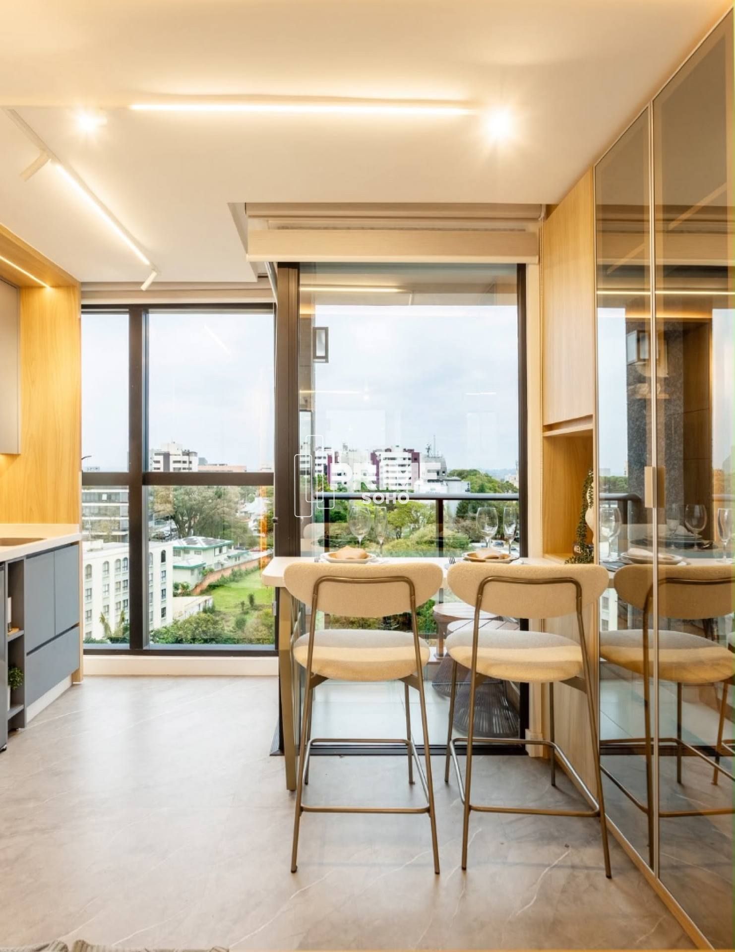 STUDIO À VENDA COM 19M² NO BATEL
