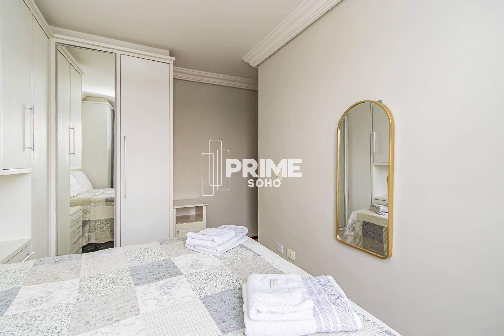 APARTAMENTO À VENDA COM 2 QUARTOS, 43M² E 1 VAGA NO NOVO MUNDO