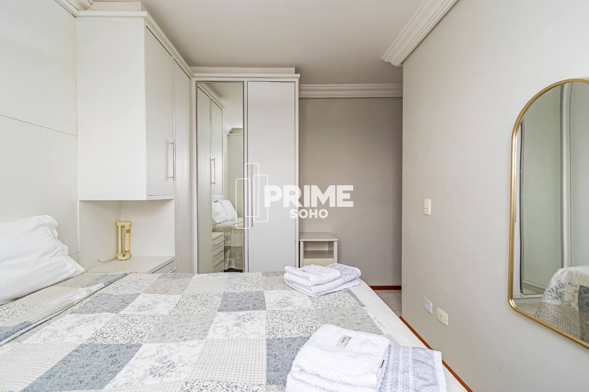 APARTAMENTO À VENDA COM 2 QUARTOS, 43M² E 1 VAGA NO NOVO MUNDO