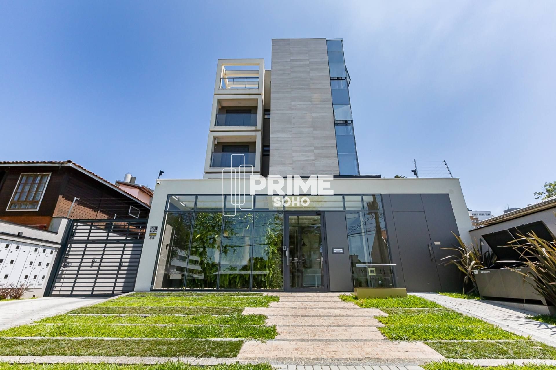 APARTAMENTO GARDEN À VENDA COM 2 QUARTOS, 92M² PRIVATIVOS E 2 VAGAS NO HUGO LANGE