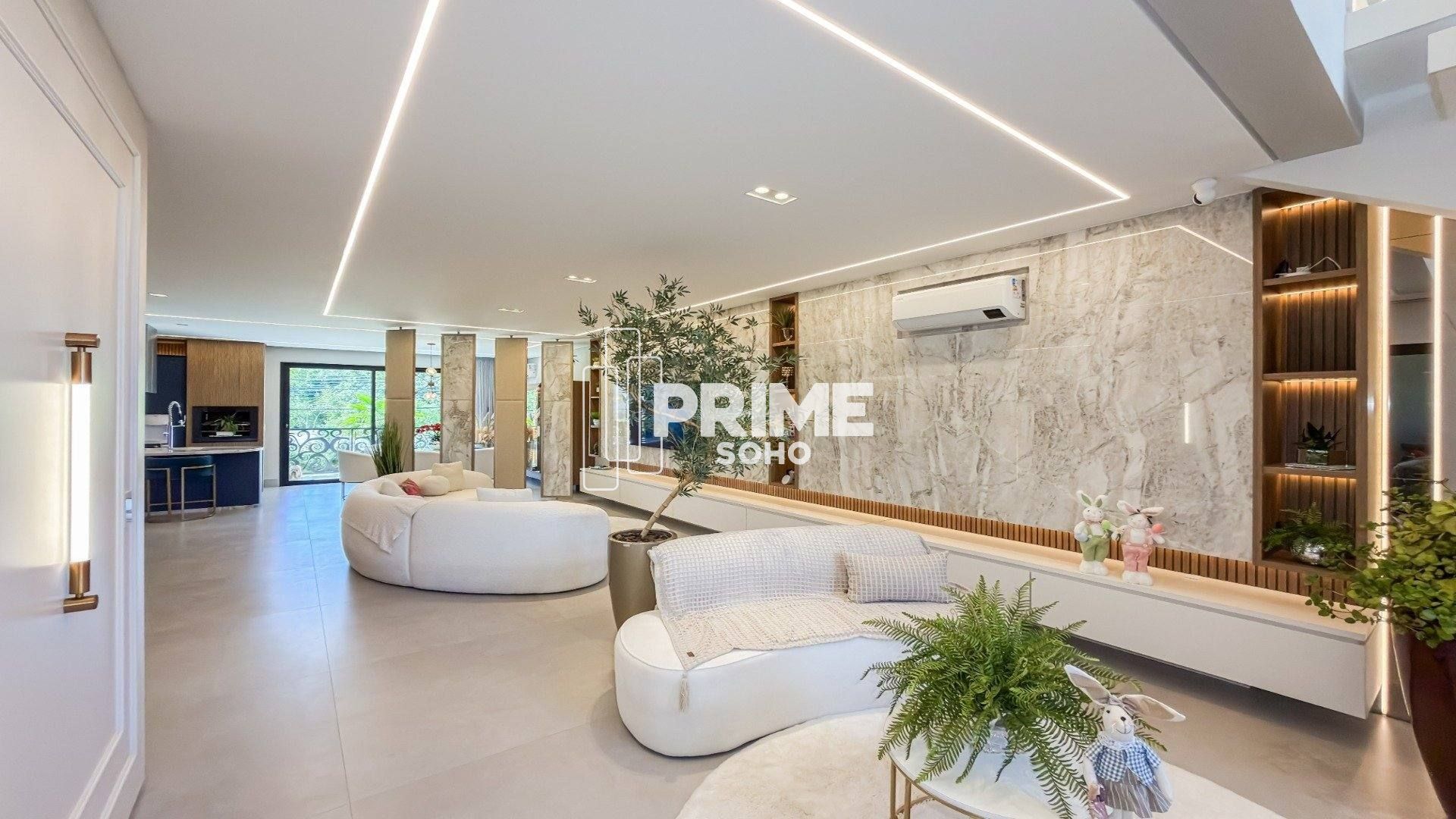 CASA À VENDA EM CONDOMÍNIO COM 4 QUARTOS, 3 SUÍTES E 300M² NO SANTA FELICIDADE