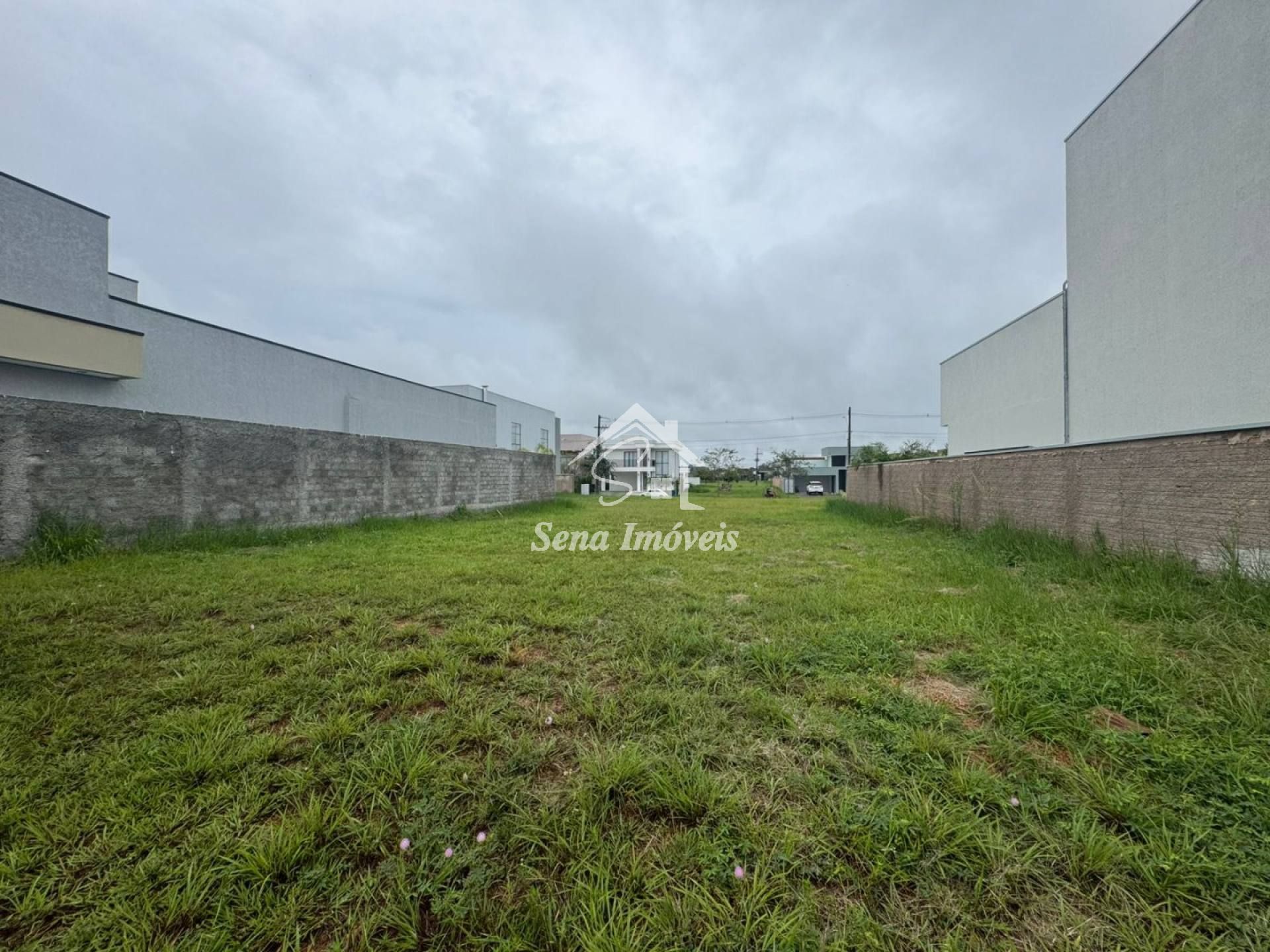 Vende-se Terreno - Condomínio ALPHAVILLE - BR 364 - R$ 280mil