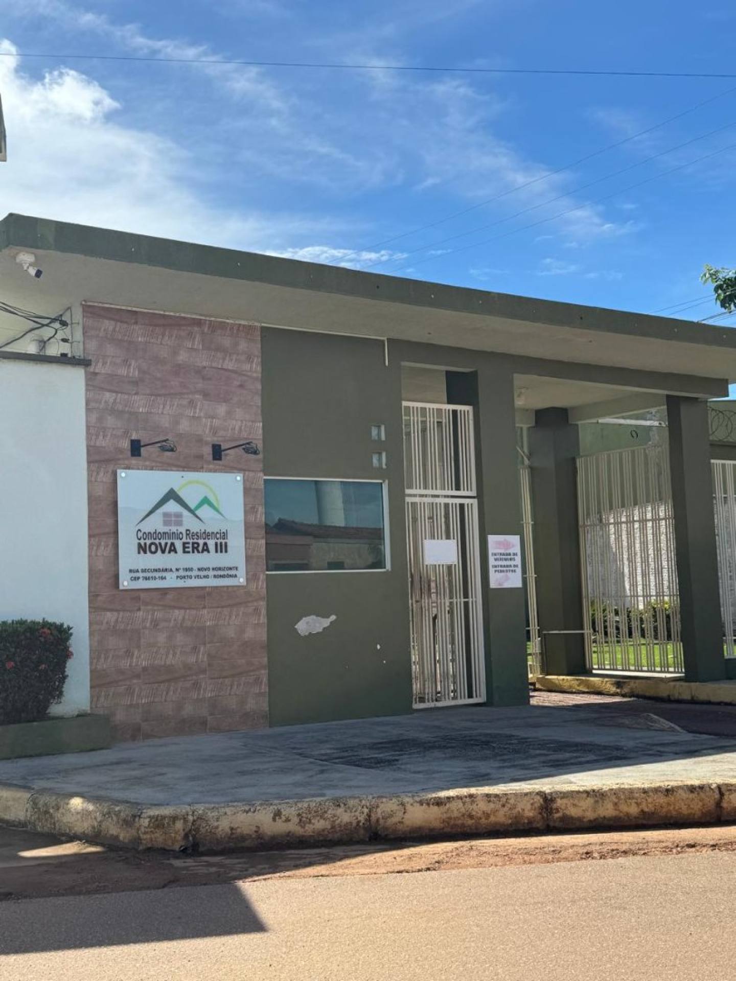 Vende-se CASA - Condomínio NOVA ERA III - Zona Sul - R$ 350mil - Pode Financiar