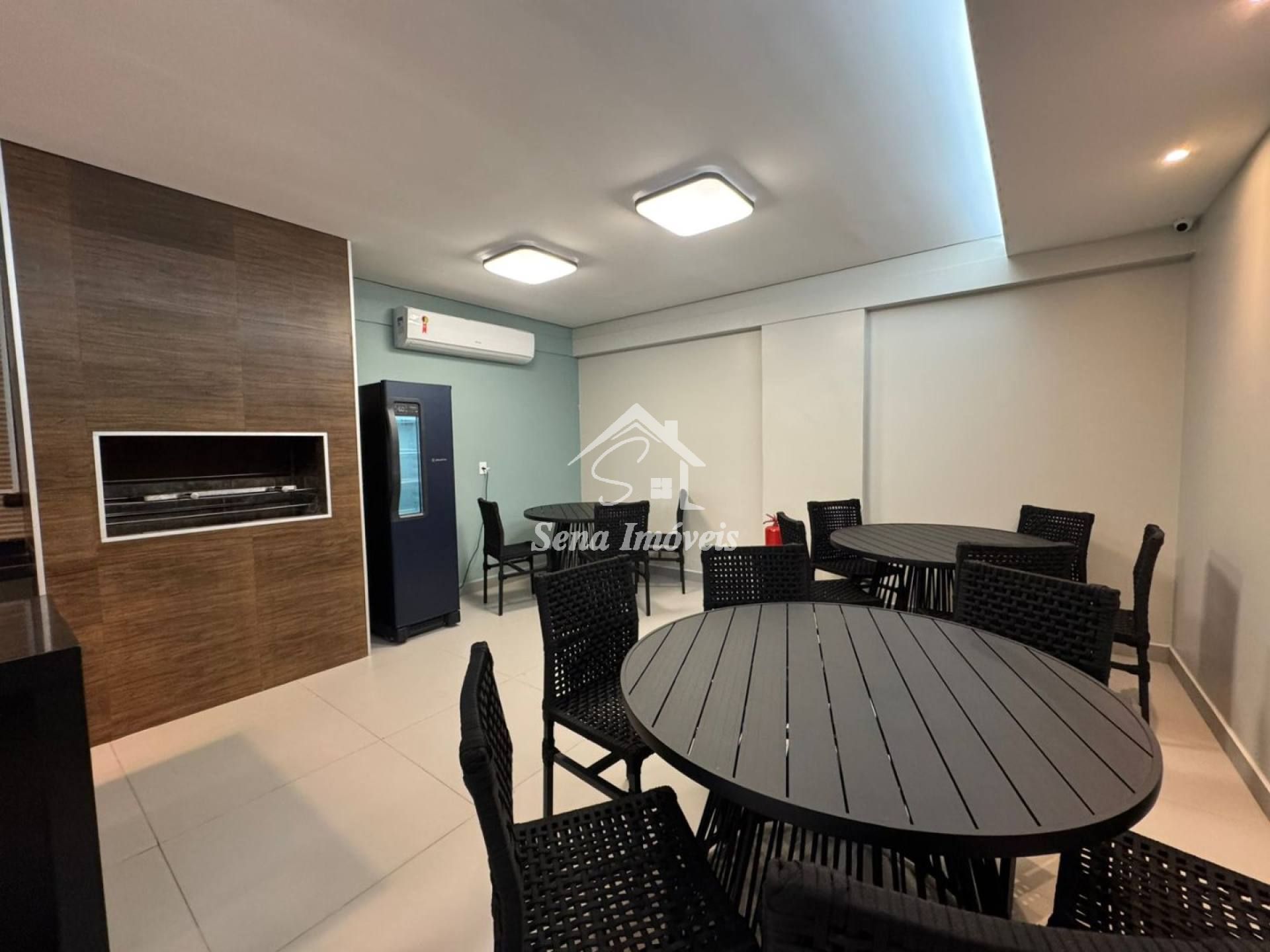 VENDE-SE APARTAMENTO - 2 SUÍTES - OLARIA