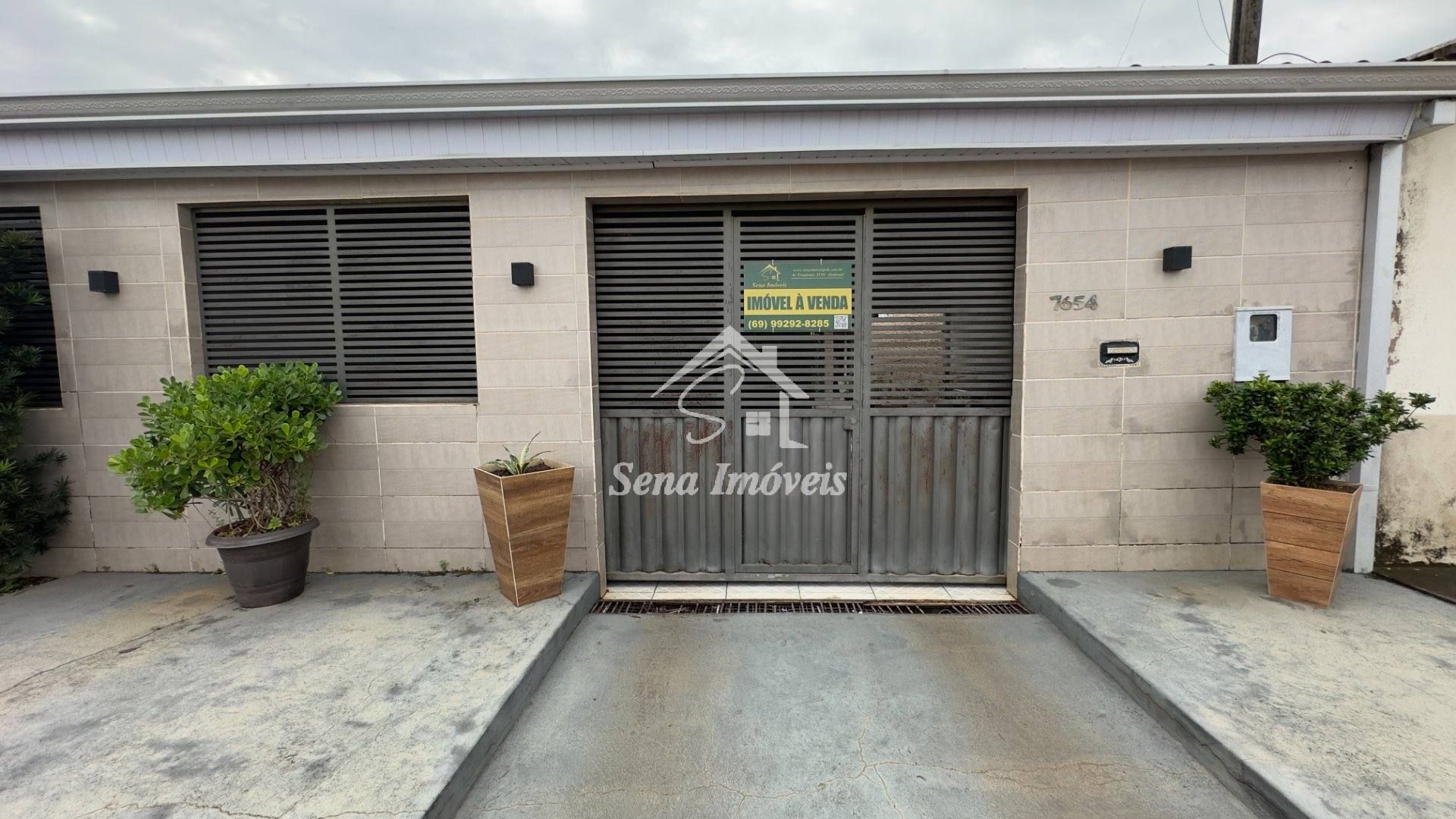 CASA NO BAIRRO JK I PROX. AV. MAMORÉ