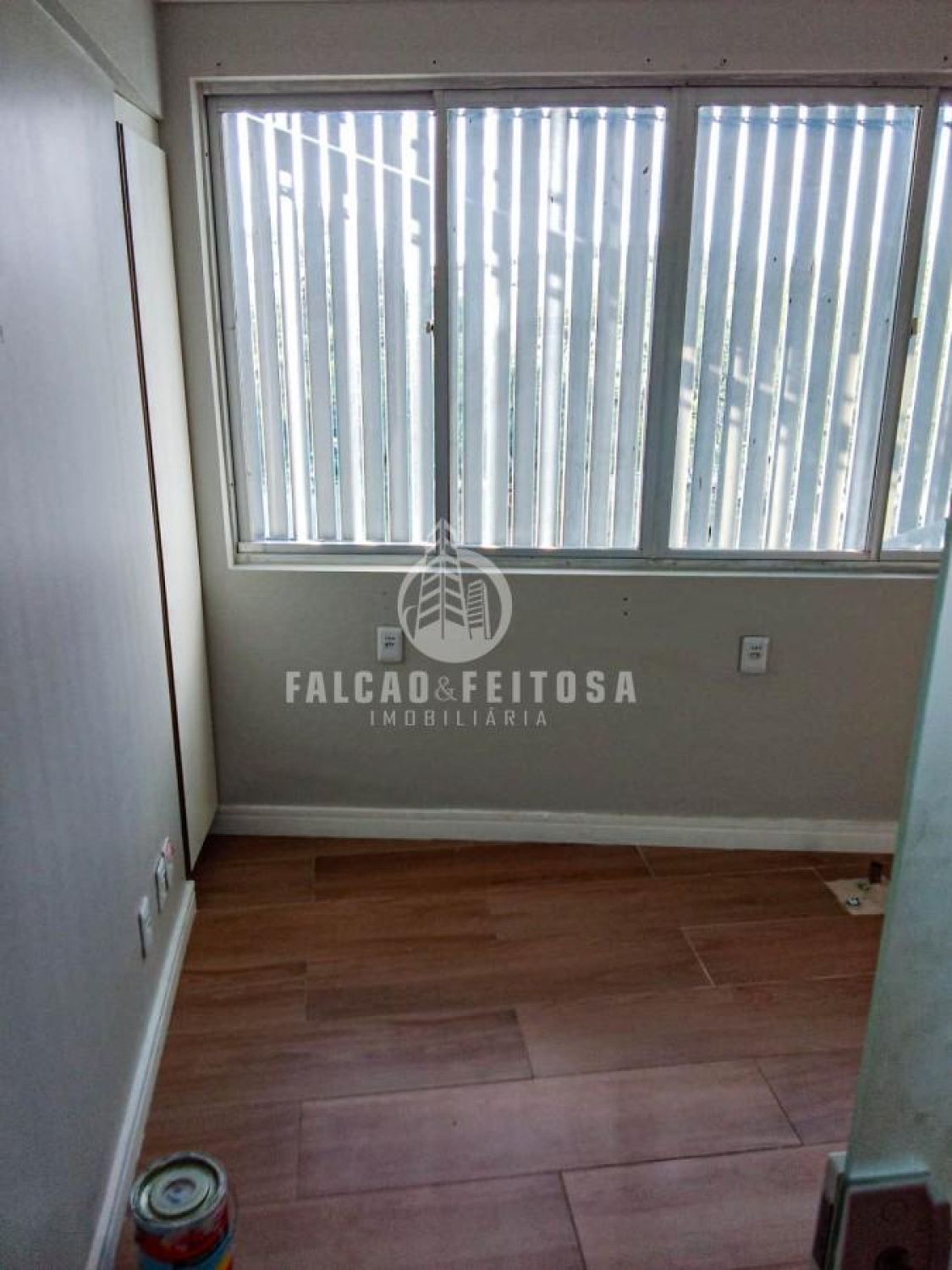 Sala Comercial no bairro Itaigara