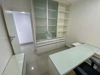 Apartamento no bairro Itaigara