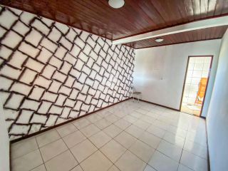 Casa no bairro Jau