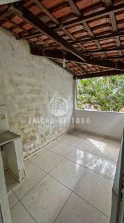 Casa no bairro Monte Gordo (Monte Gordo)