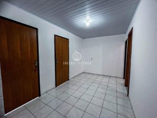 Casa à venda em itapuã