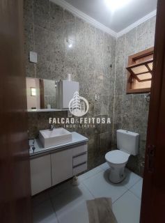 Casa à venda em Itapuã