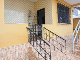 Casa Triplex à venda no Matatu