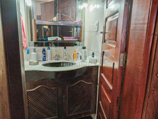 Casa Triplex à venda no Matatu