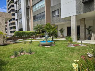 Apartamento à venda no Itaigara