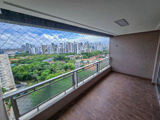 Apartamento à venda no Itaigara