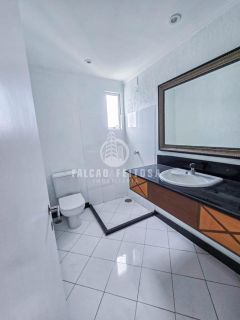 Apartamento à venda no Itaigara