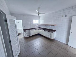 Apartamento à venda no Itaigara