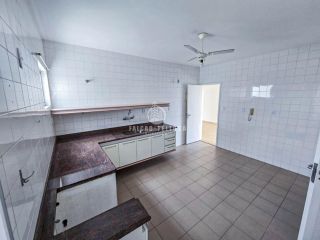 Apartamento à venda no Itaigara