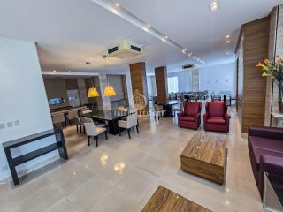 Apartamento à venda no Itaigara