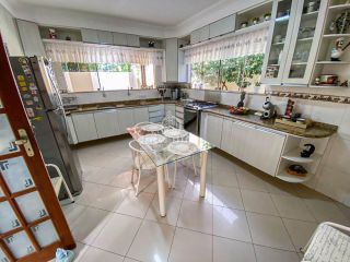 Casa à venda no Itaigara