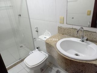 Casa à venda em Itapuã