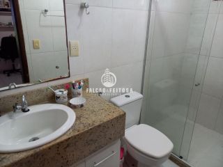 Casa à venda em Itapuã