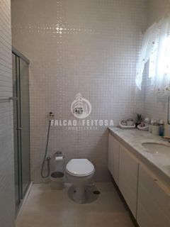 Casa à venda no Caminho das Árvores