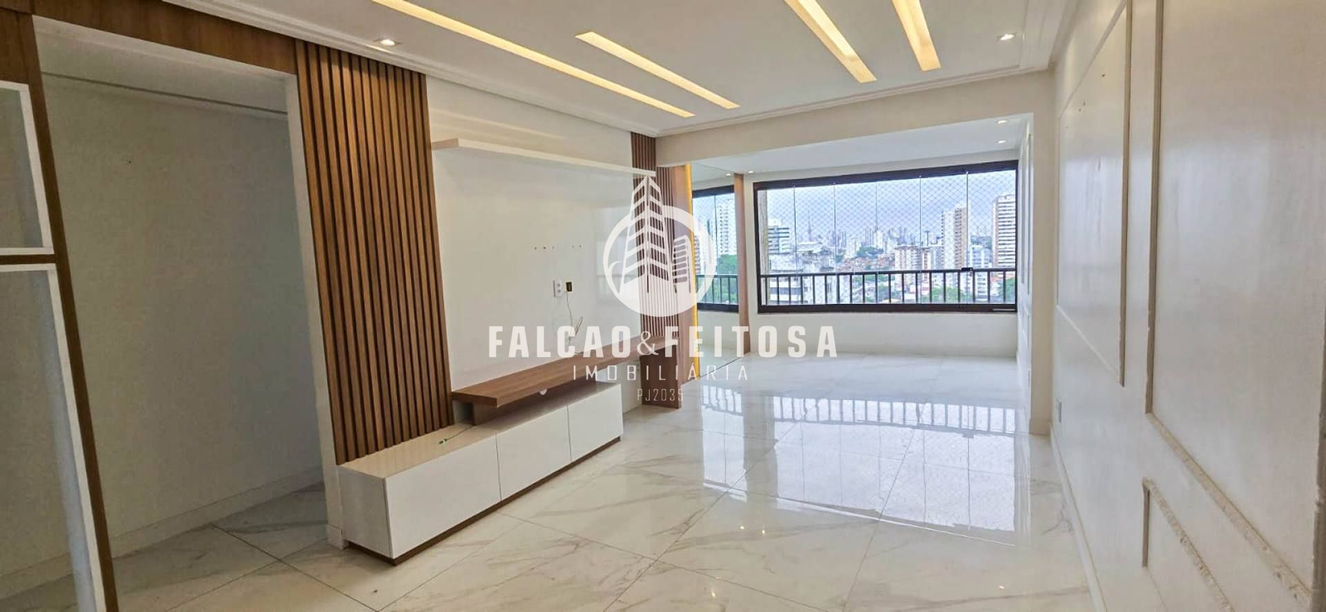 Apartamento à venda no Canela