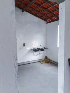 Casa à venda na Fazenda Grande do Retiro