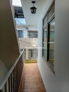 Casa à venda na Fazenda Grande do Retiro