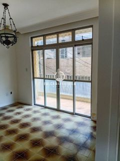 Casa à venda na Fazenda Grande do Retiro