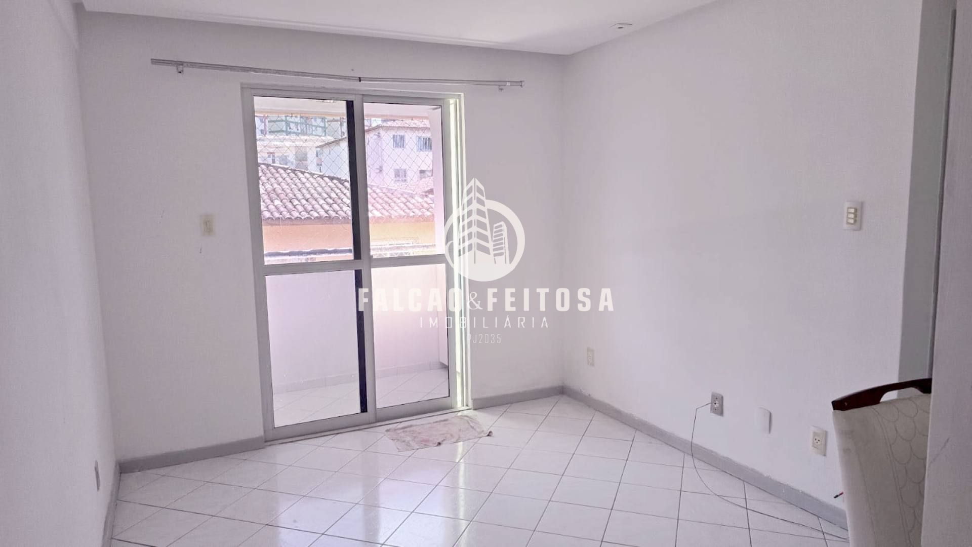 Apartamento Para Alugar com 2 quartos no bairro Brotas em Salvador