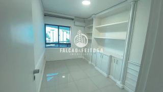 Apartamento Para Vender com 4 quartos 2 suítes no bairro Pituba em Salvador