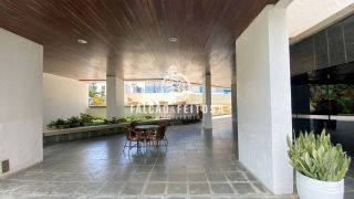 Apartamento Para Vender com 4 quartos 2 suítes no bairro Pituba em Salvador