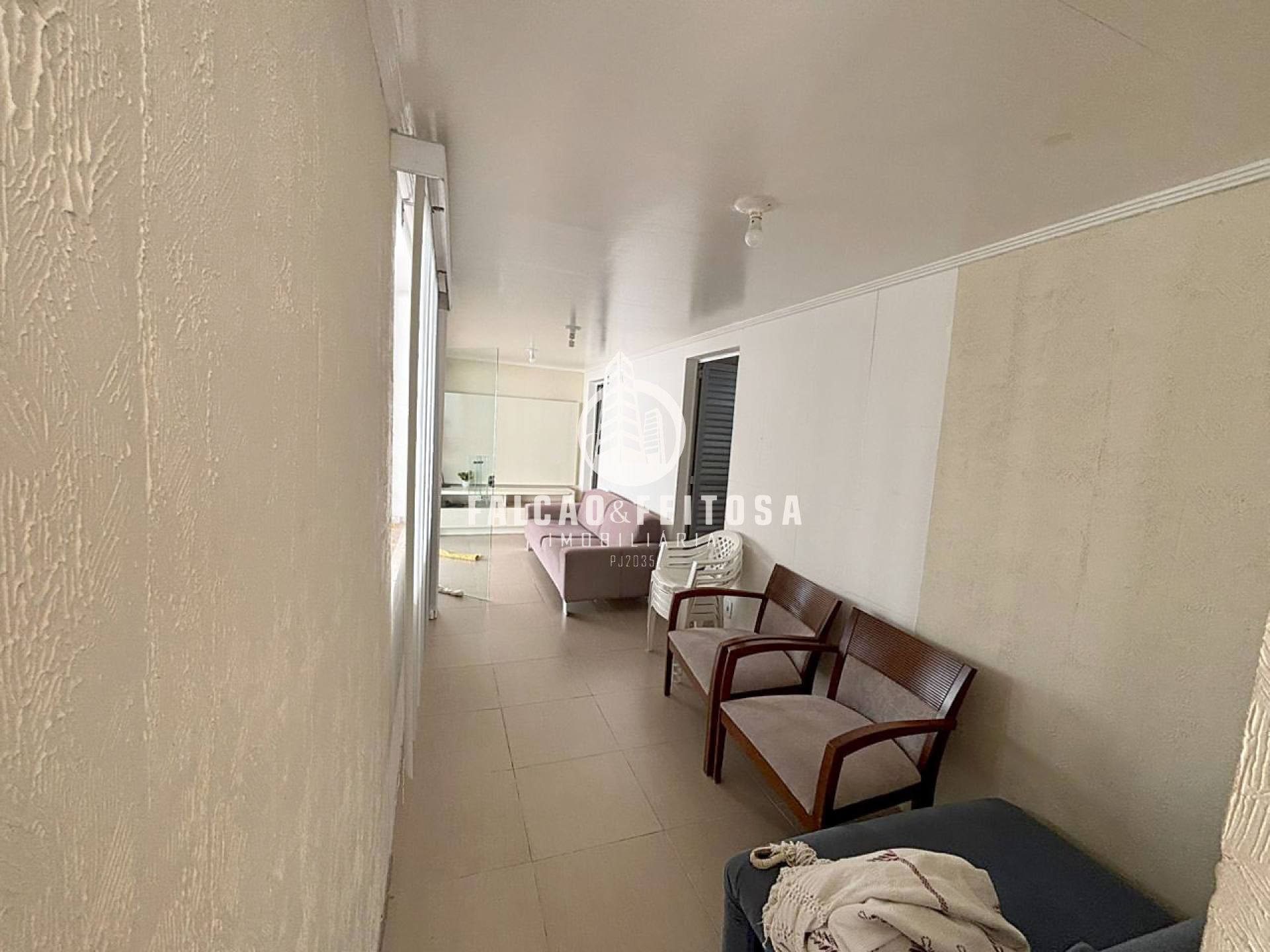 Casa de Condomínio Para Vender com 2 quartos 2 suítes no bairro Jauá em Camaçari