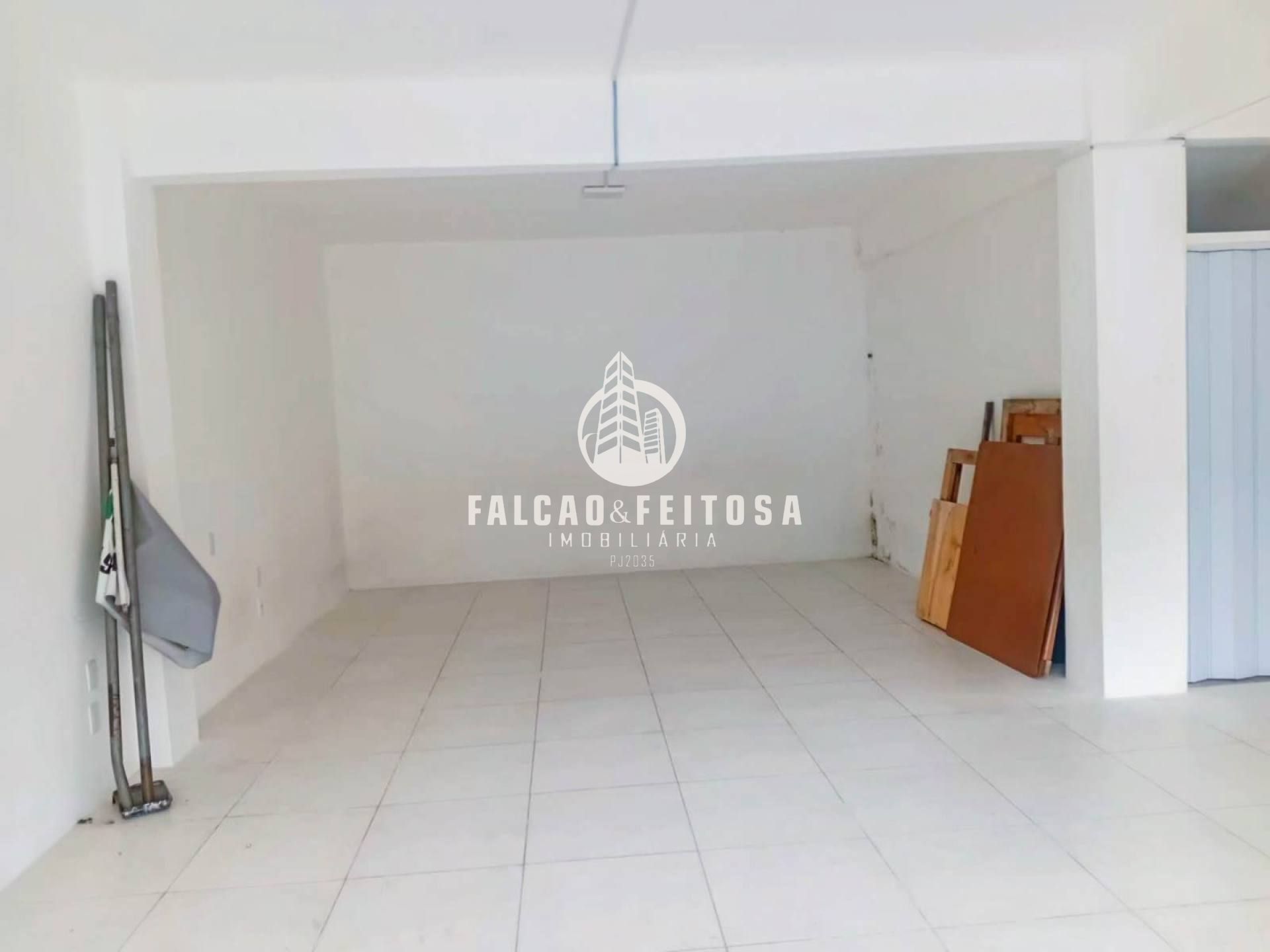 Loja para locação em Brotas