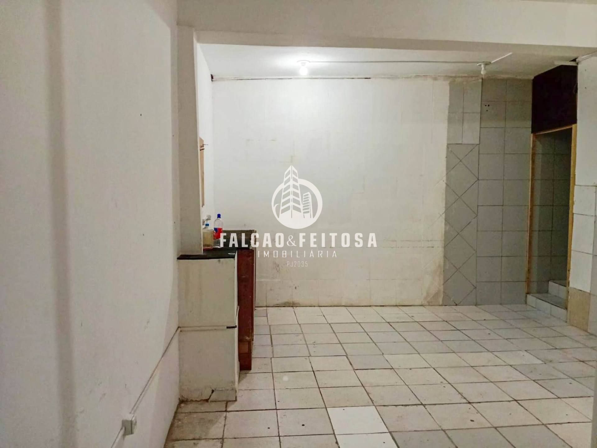 Loja para locação em Brotas