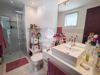 Apartamento à venda no Itaigara
