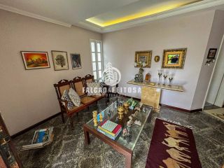 Casa à venda no Itaigara