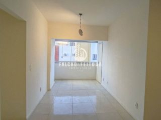 Apartamento à venda na Pituba