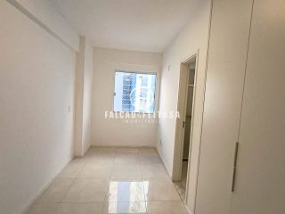 Apartamento à venda na Pituba