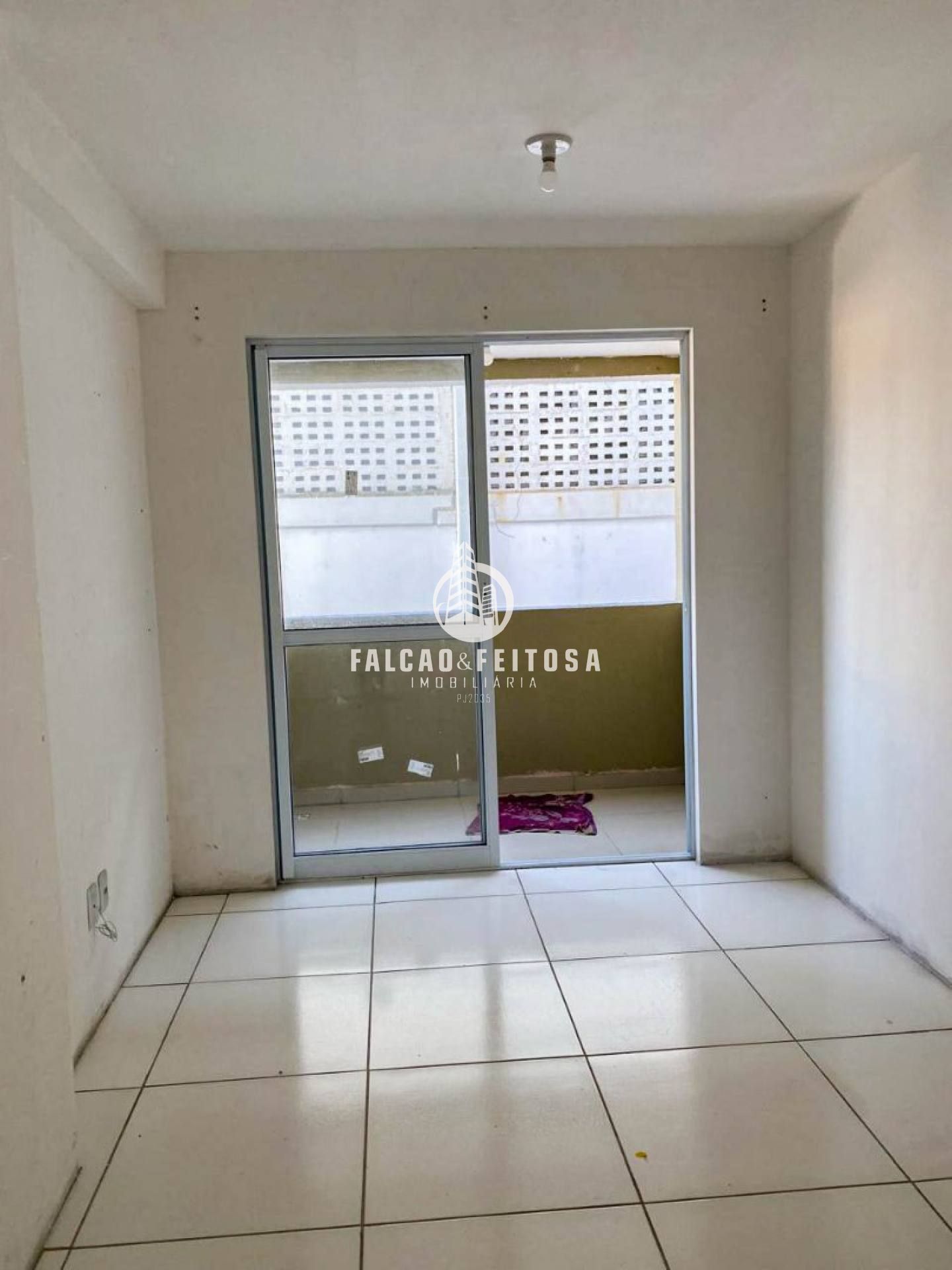Apartamento à venda em Itapuã
