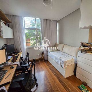 Apartamento à venda na Pituba