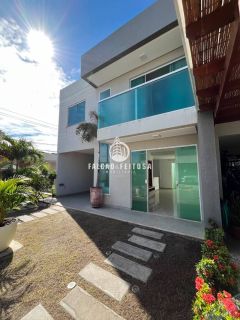 Casa Duplex à venda em Ipitanga